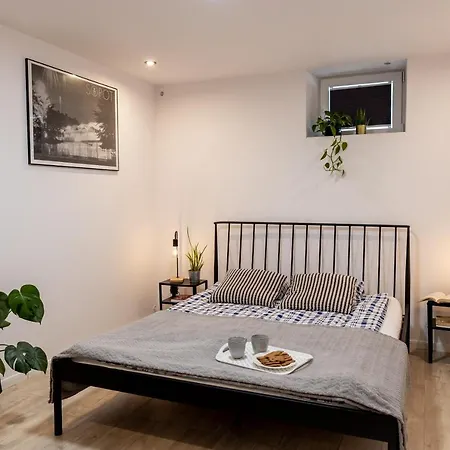 M35 Apartment